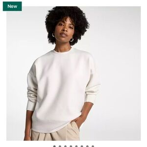 NWT CALIA SWEATSHIRT